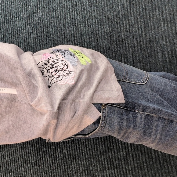 Tom And Jerry Embroidered Tee Shirt - Picture 4 of 9